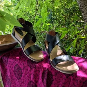 Croft & Barrow Sandals (9.5)